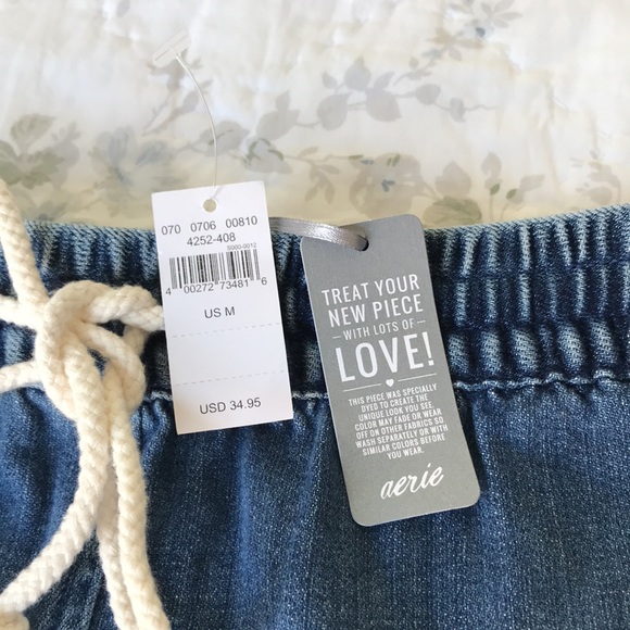 Aerie denim pull on shorts NWT size medium - Picture 2 of 3